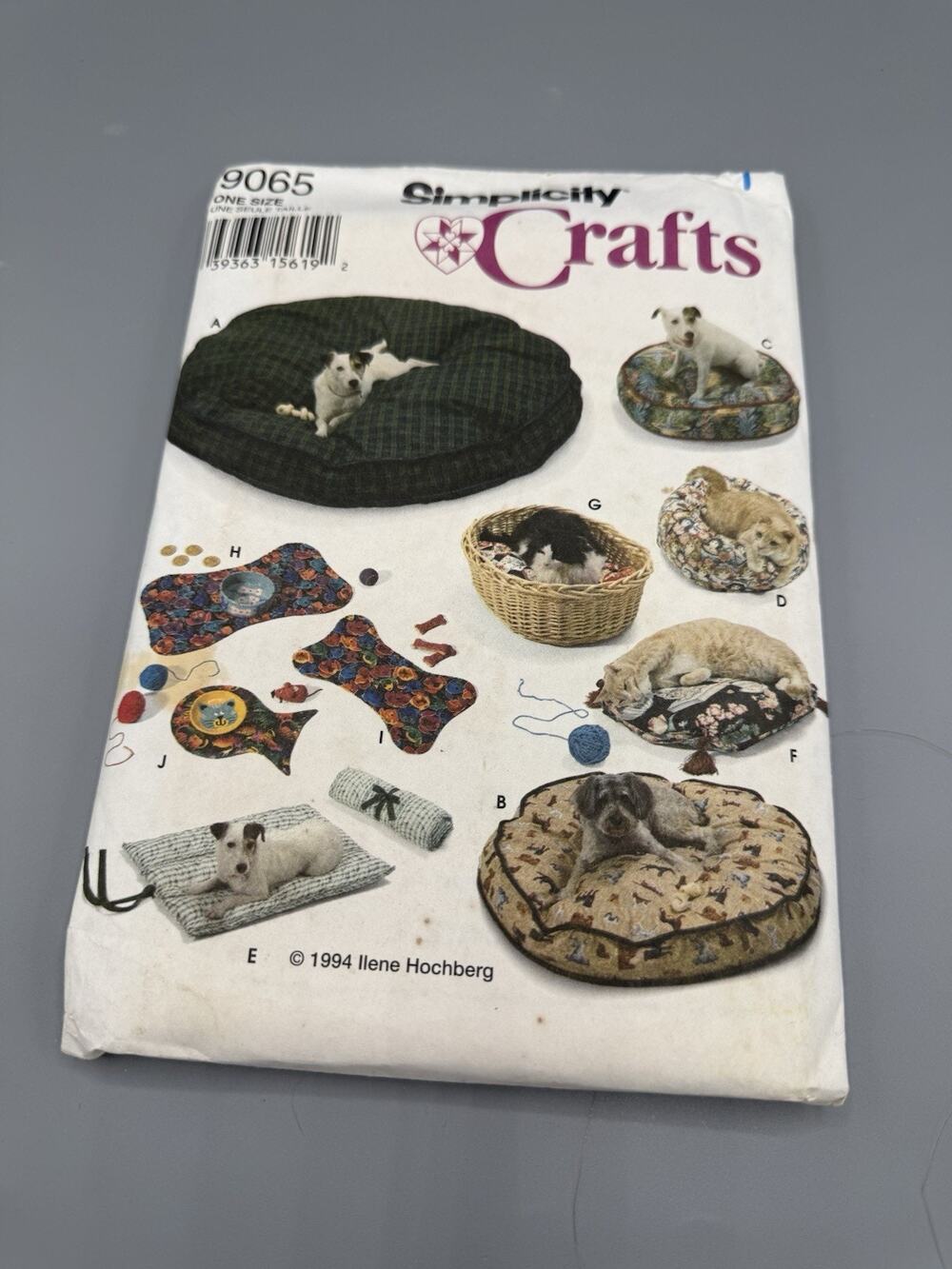 Vintage Simplicity 9065 Dog Cat Pet Bed Sewing Pattern UNCUT 1994 Crafts